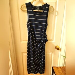 Dress, medium